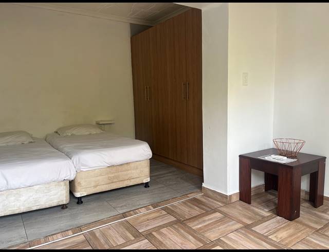 7 BEDROOM HOUSE FOR SALE IN BALLITO CENTRAL
